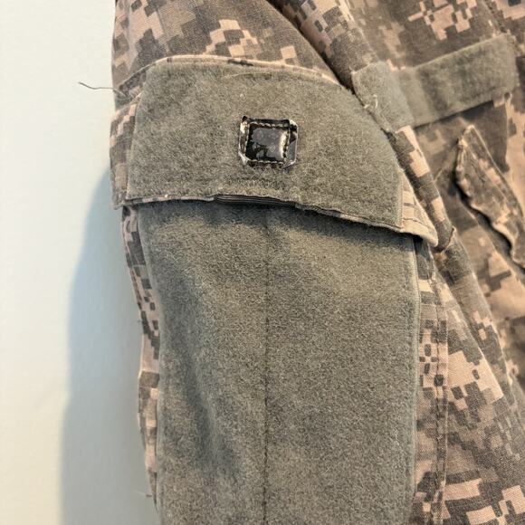 US Army ACU Jacket Mens Size Medium-Long UCP Digicam 2000s Combat Shirt Military - Picture 7 of 13